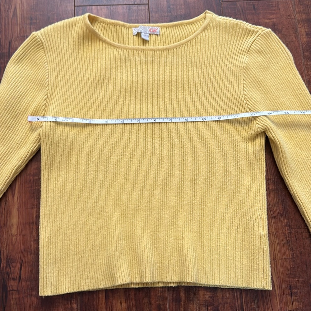 Yellow Ribbed Sweater - Picture 6 of 6